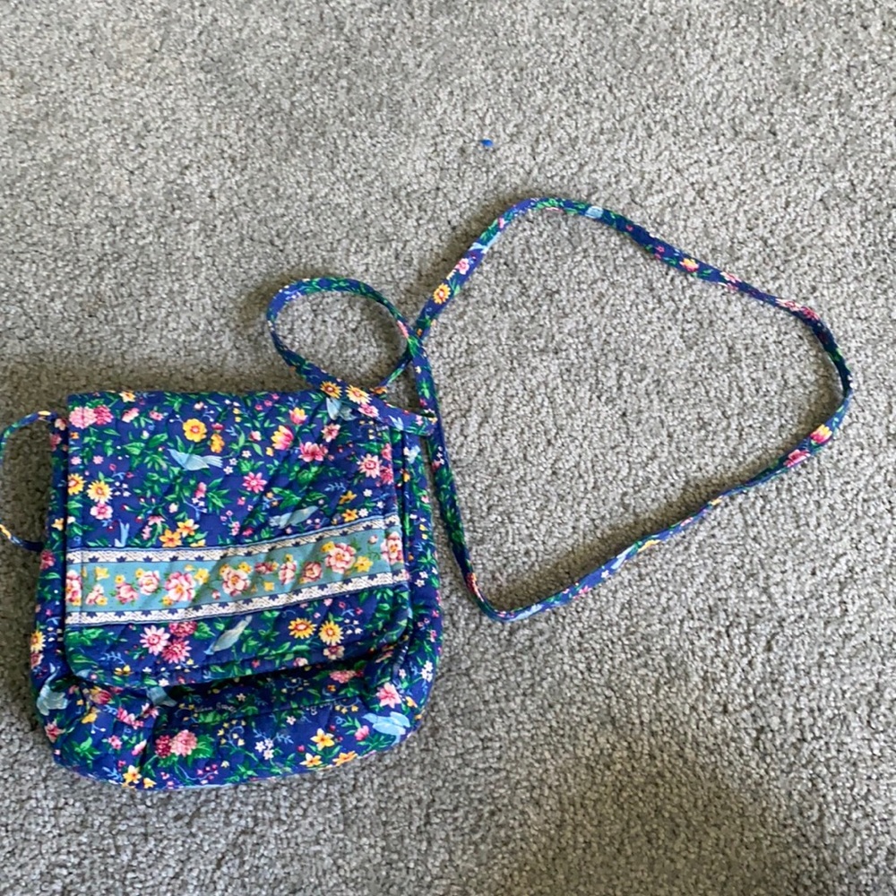 Small Vera Bradley crossover bag